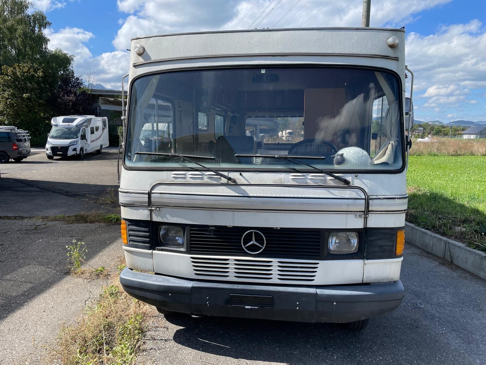 HYMER Mercedes Benz 208-image-10