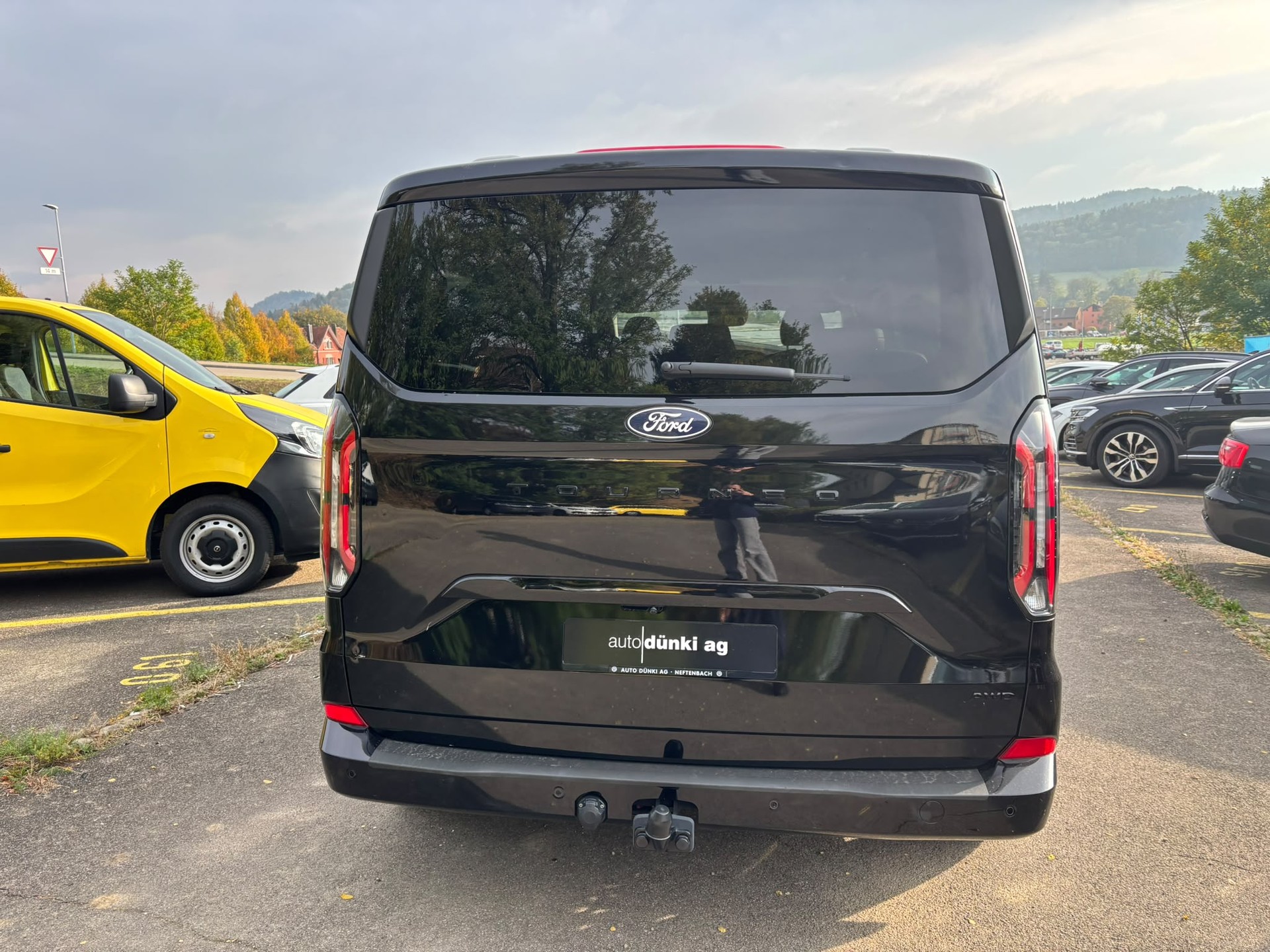FORD Tourneo Bus 320 L2H1 TitaniumX Automat 4x4-image-4