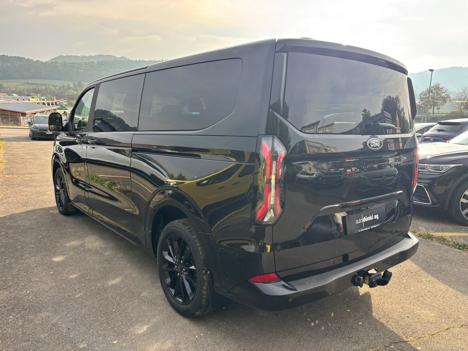 FORD Tourneo Bus 320 L2H1 TitaniumX Automat 4x4-image-3