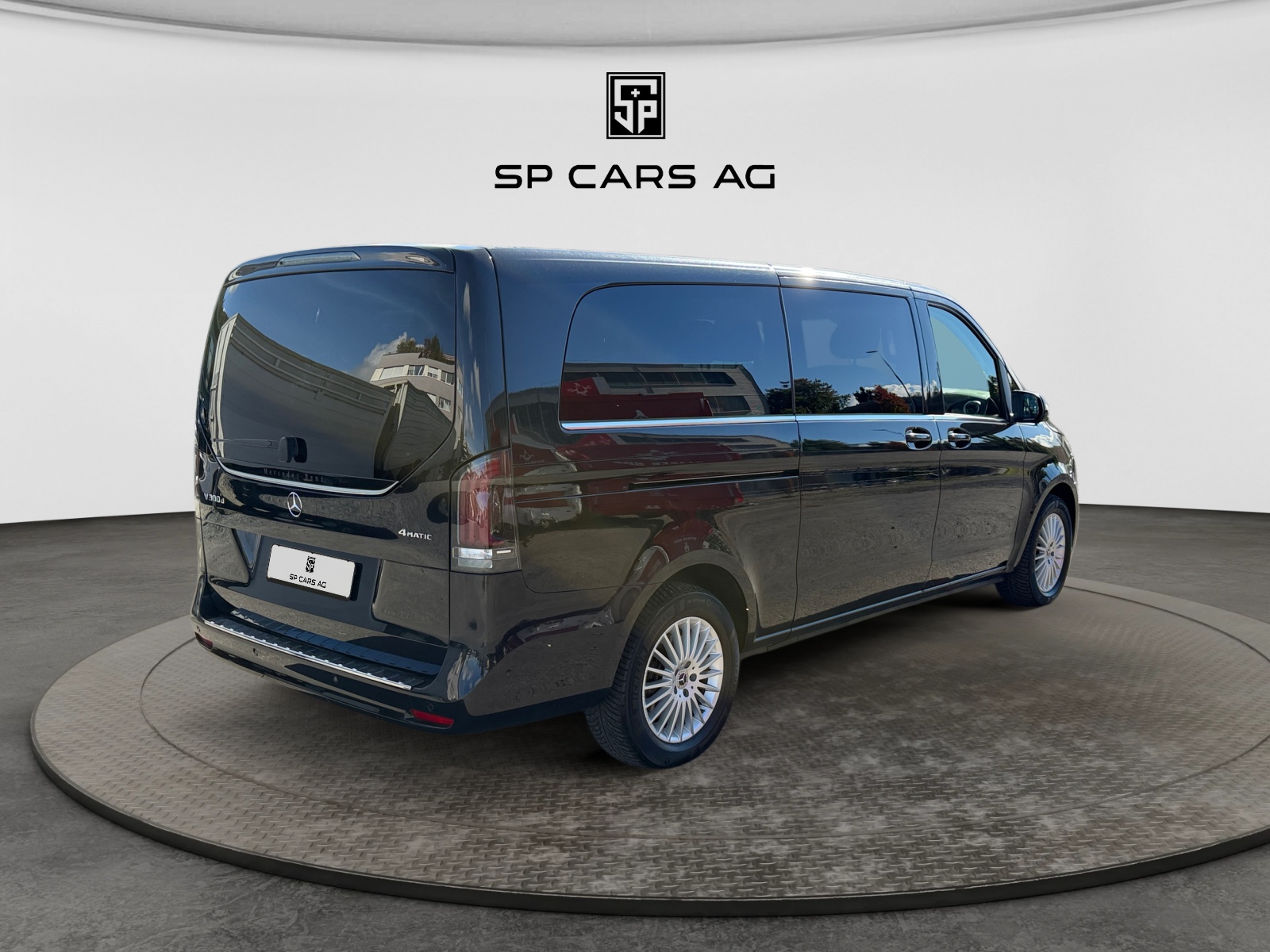 MERCEDES-BENZ V 300 d extralang Avantgarde 4Matic 9G-Tronic-image-4