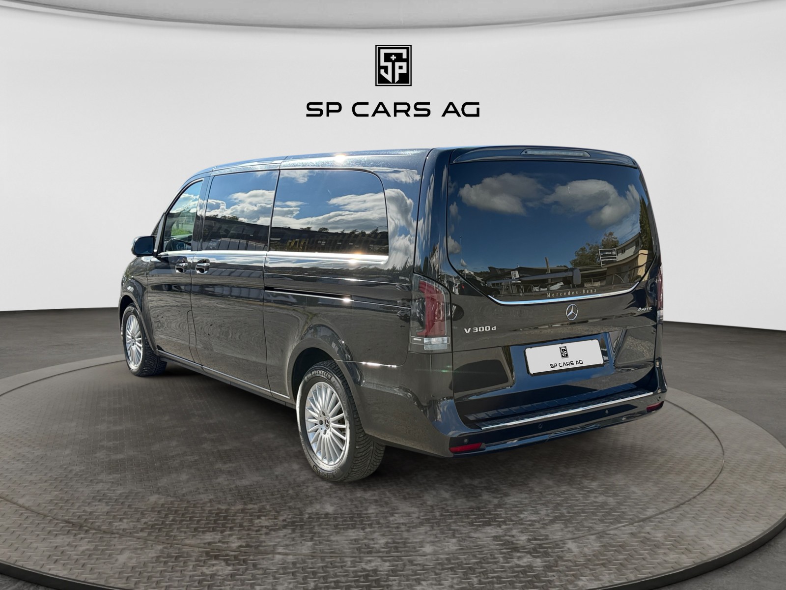 MERCEDES-BENZ V 300 d extralang Avantgarde 4Matic 9G-Tronic-image-2