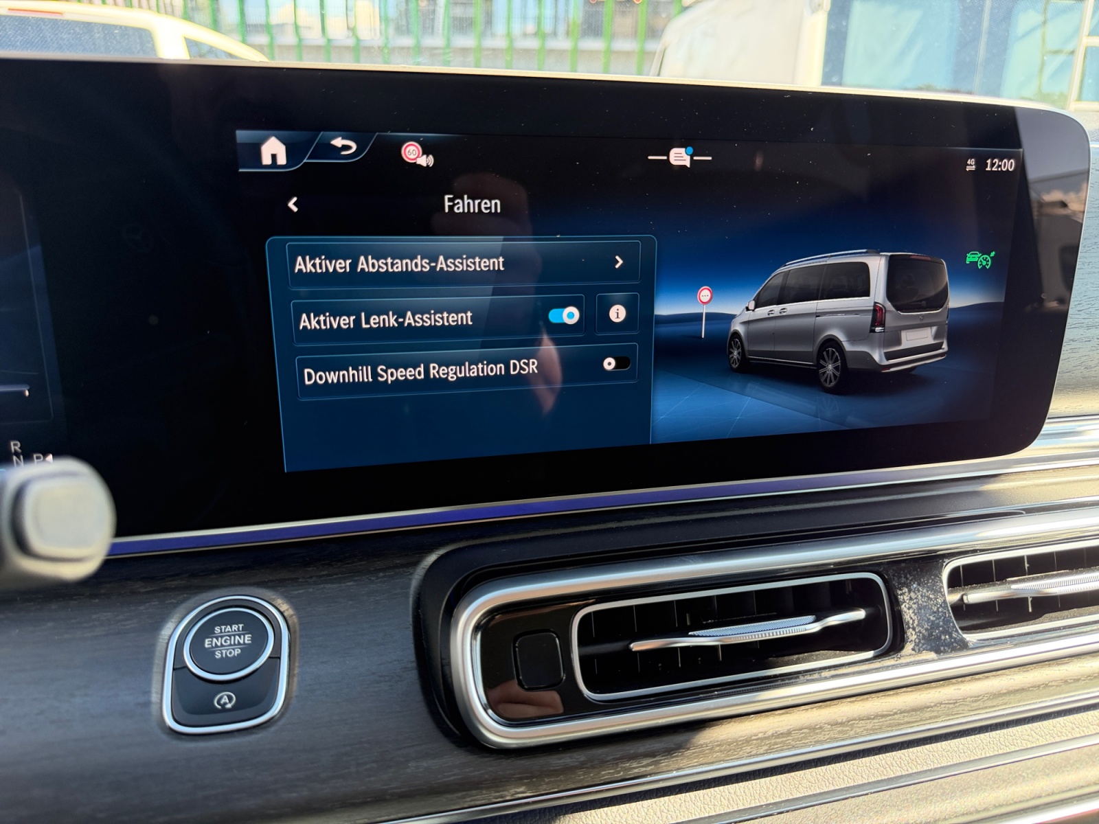 MERCEDES-BENZ V 300 d extralang Avantgarde 4Matic 9G-Tronic-image-24