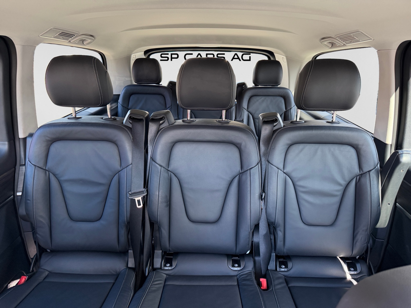 MERCEDES-BENZ V 300 d extralang Avantgarde 4Matic 9G-Tronic-image-15
