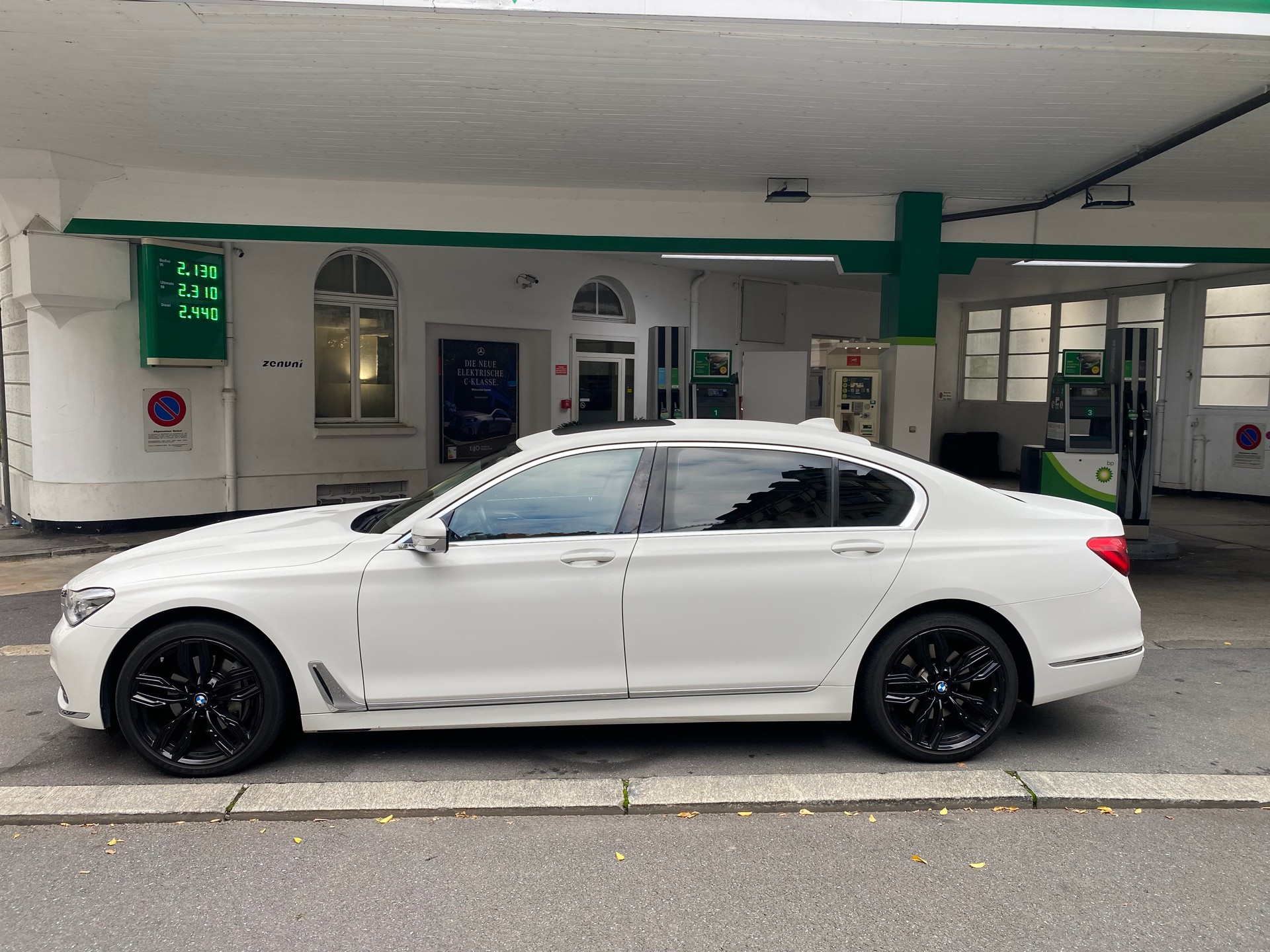 BMW 730Ld xDrive Steptronic-image-3