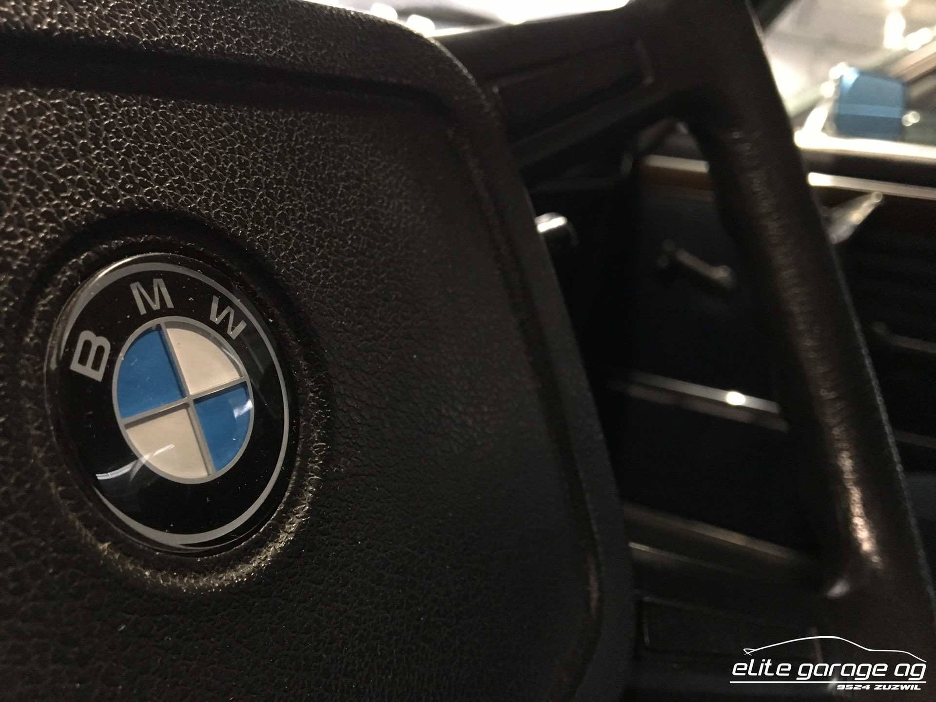 BMW 3.0 S-image-8