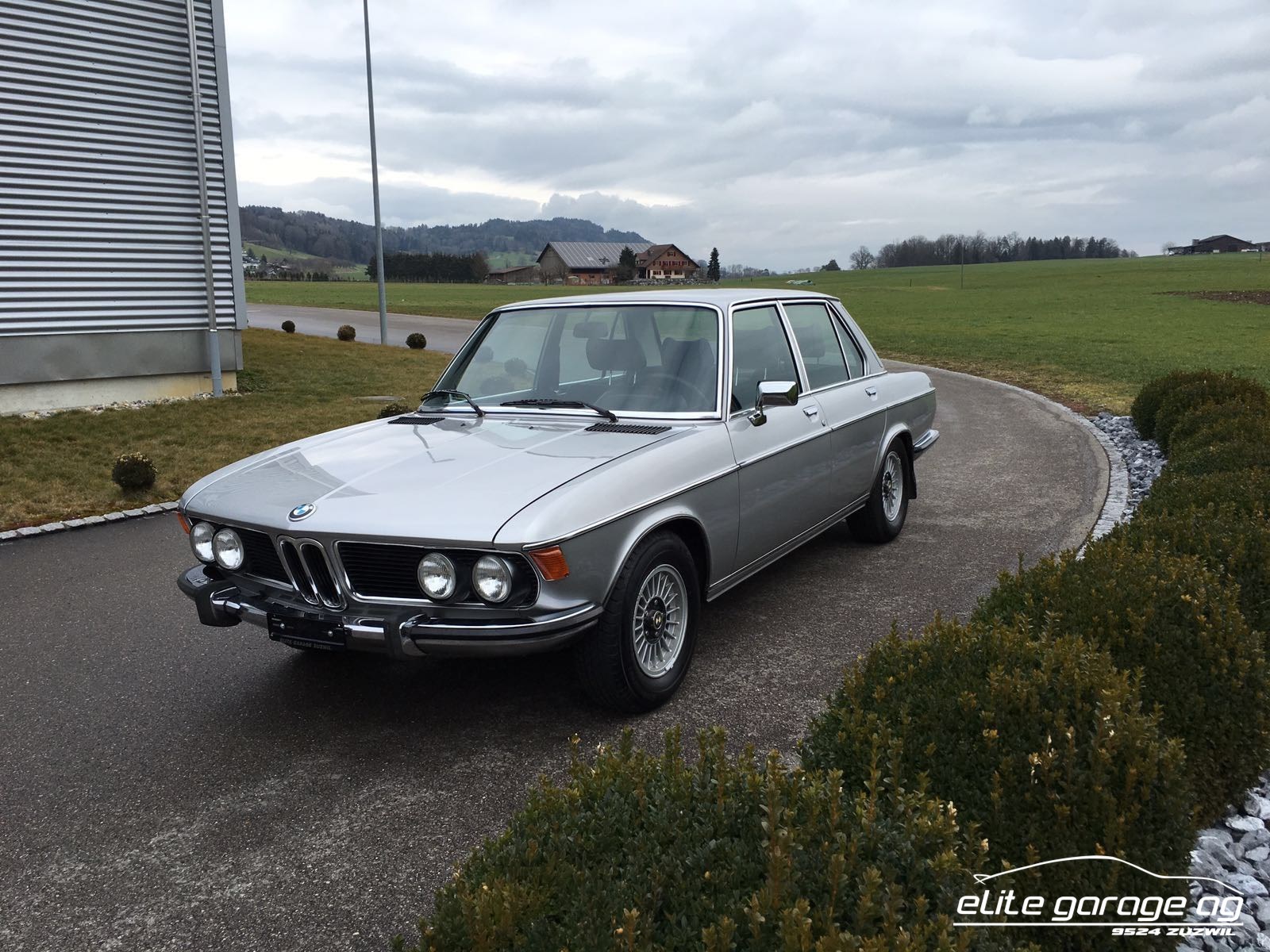 BMW 3.0 S-image-0