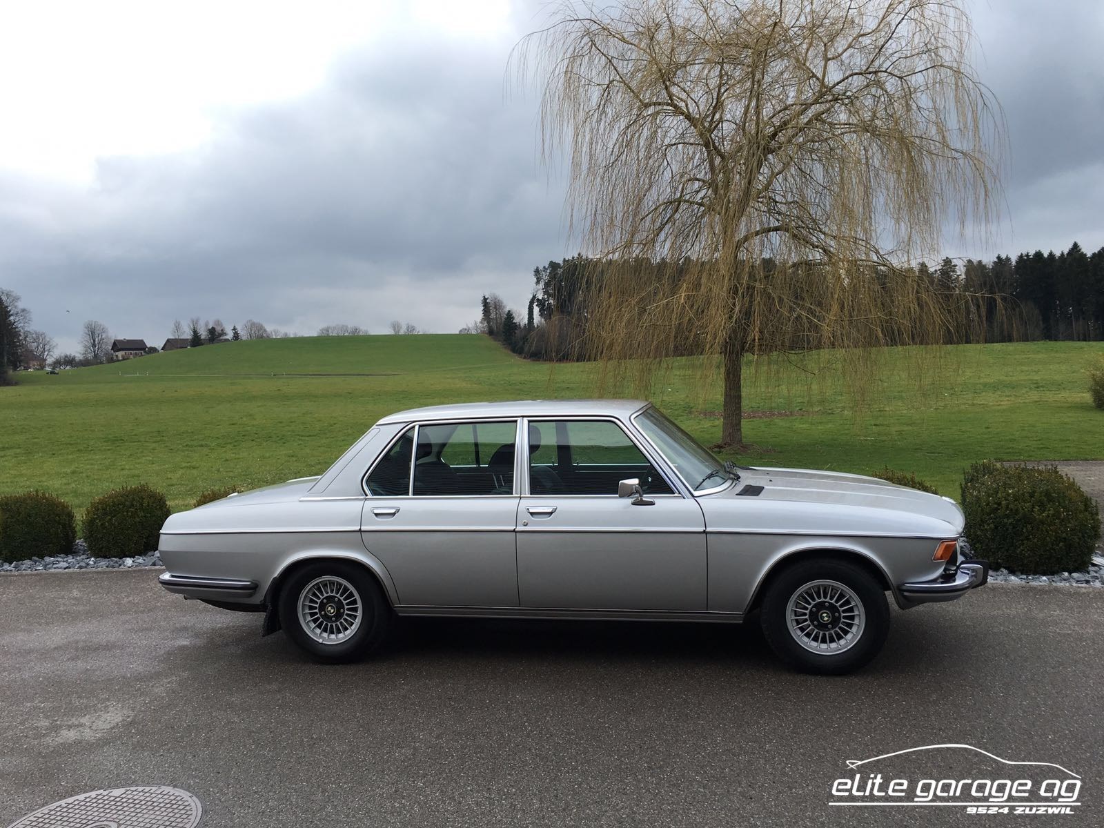BMW 3.0 S-image-3