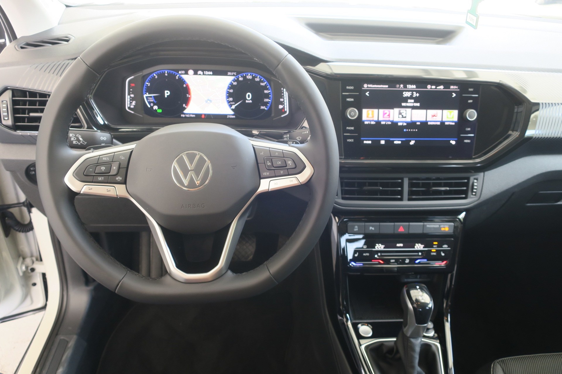 VW T-Cross 1.0 TSI Life DSG-image-1