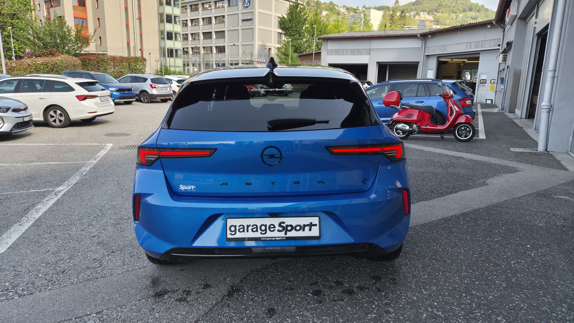 OPEL Astra 54 kWh Swiss Plus-image-5