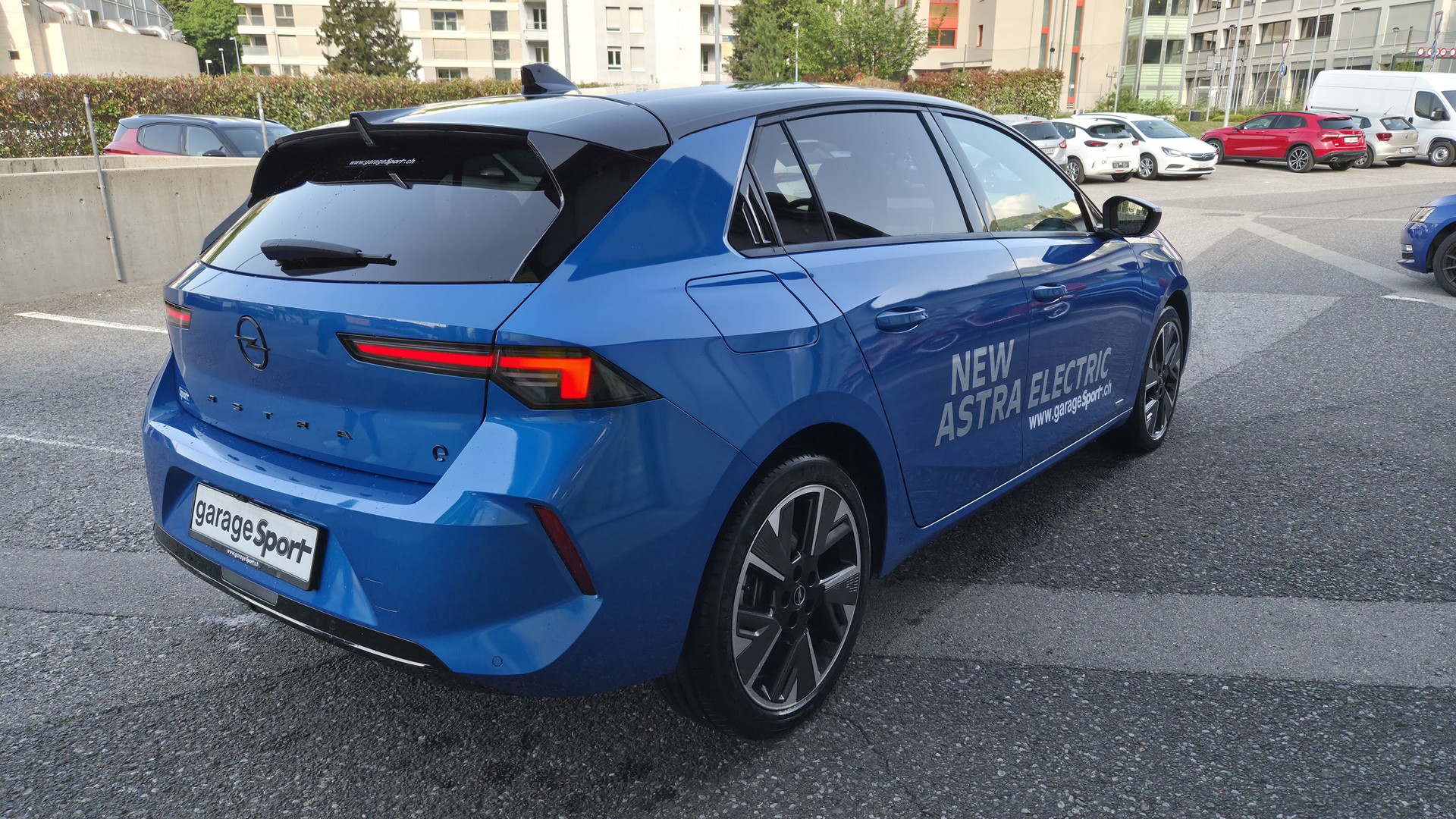 OPEL Astra 54 kWh Swiss Plus-image-6