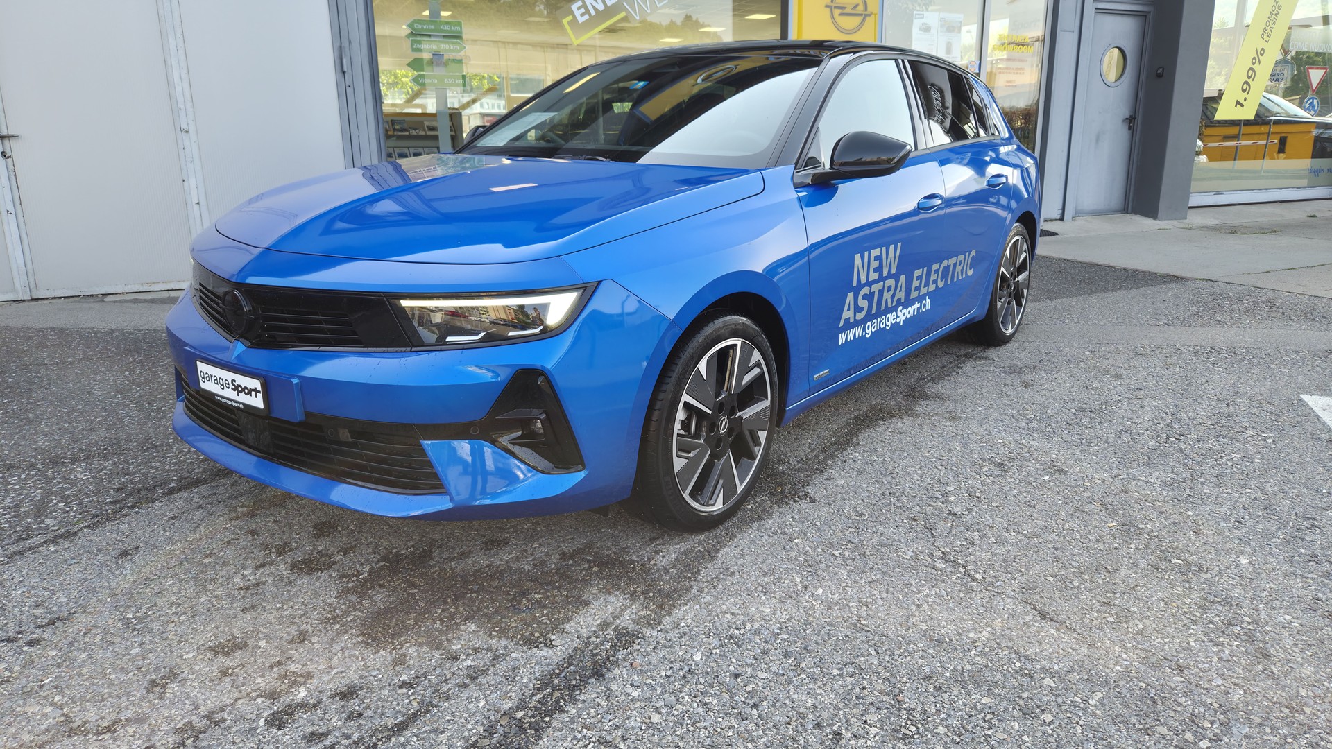 OPEL Astra 54 kWh Swiss Plus-image-2