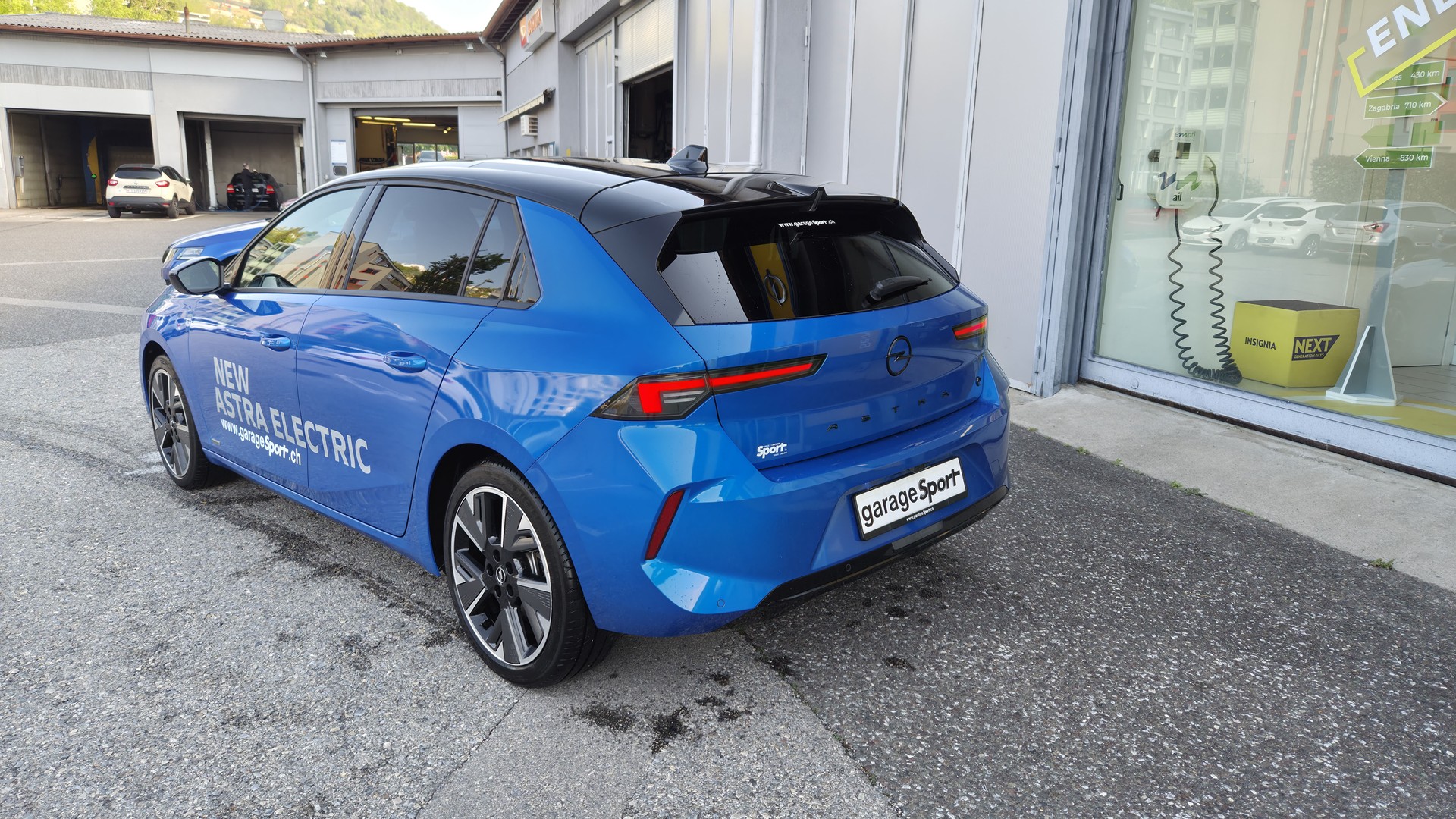 OPEL Astra 54 kWh Swiss Plus-image-4