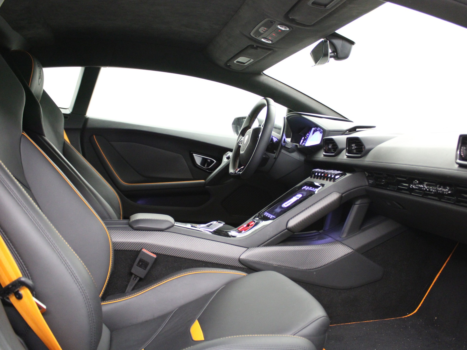 LAMBORGHINI Huracan EVO Coupé DCT-image-6