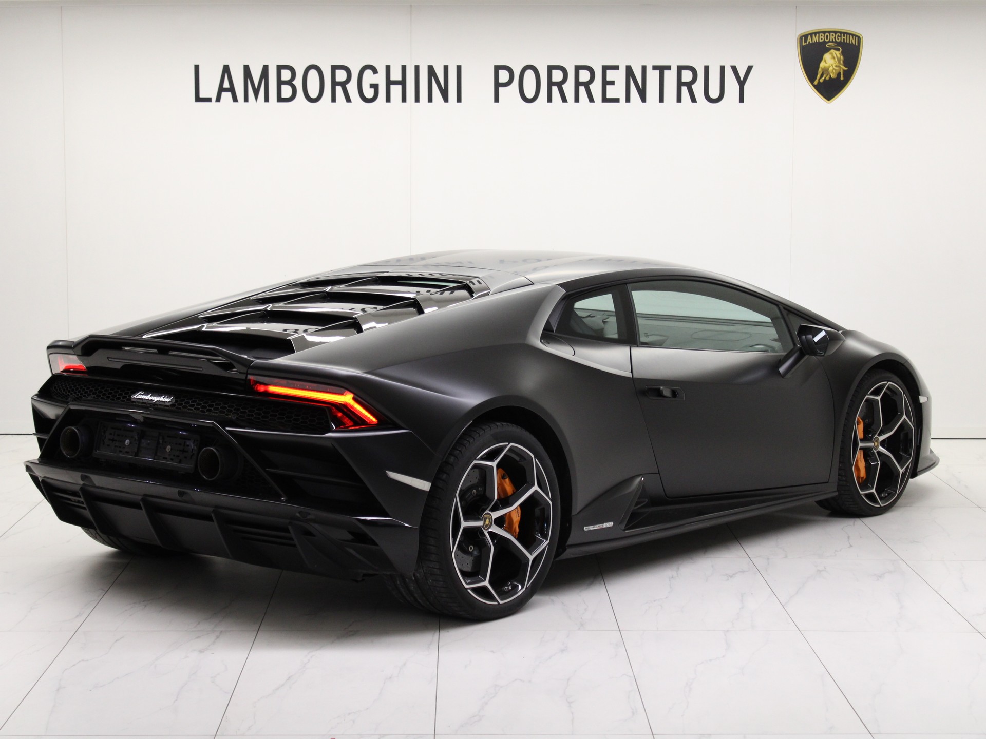 LAMBORGHINI Huracan EVO Coupé DCT-image-2