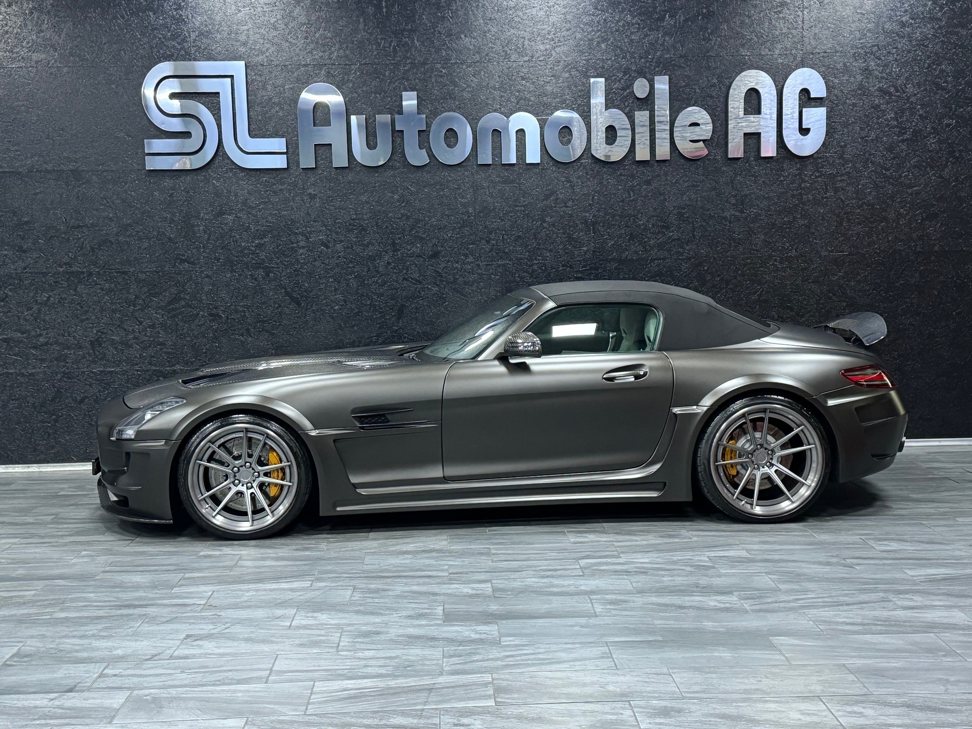 MERCEDES-BENZ SLS 63 AMG Speedshift-image-2