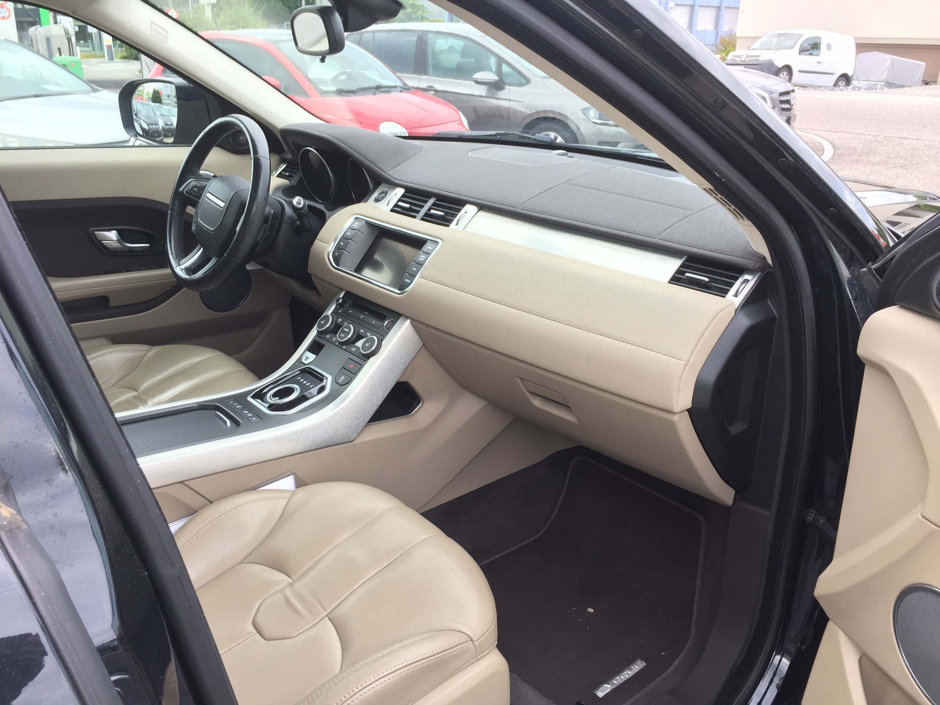 LAND ROVER Range Rover Evoque 2.0 Si4 Dynamic AT6-image-9