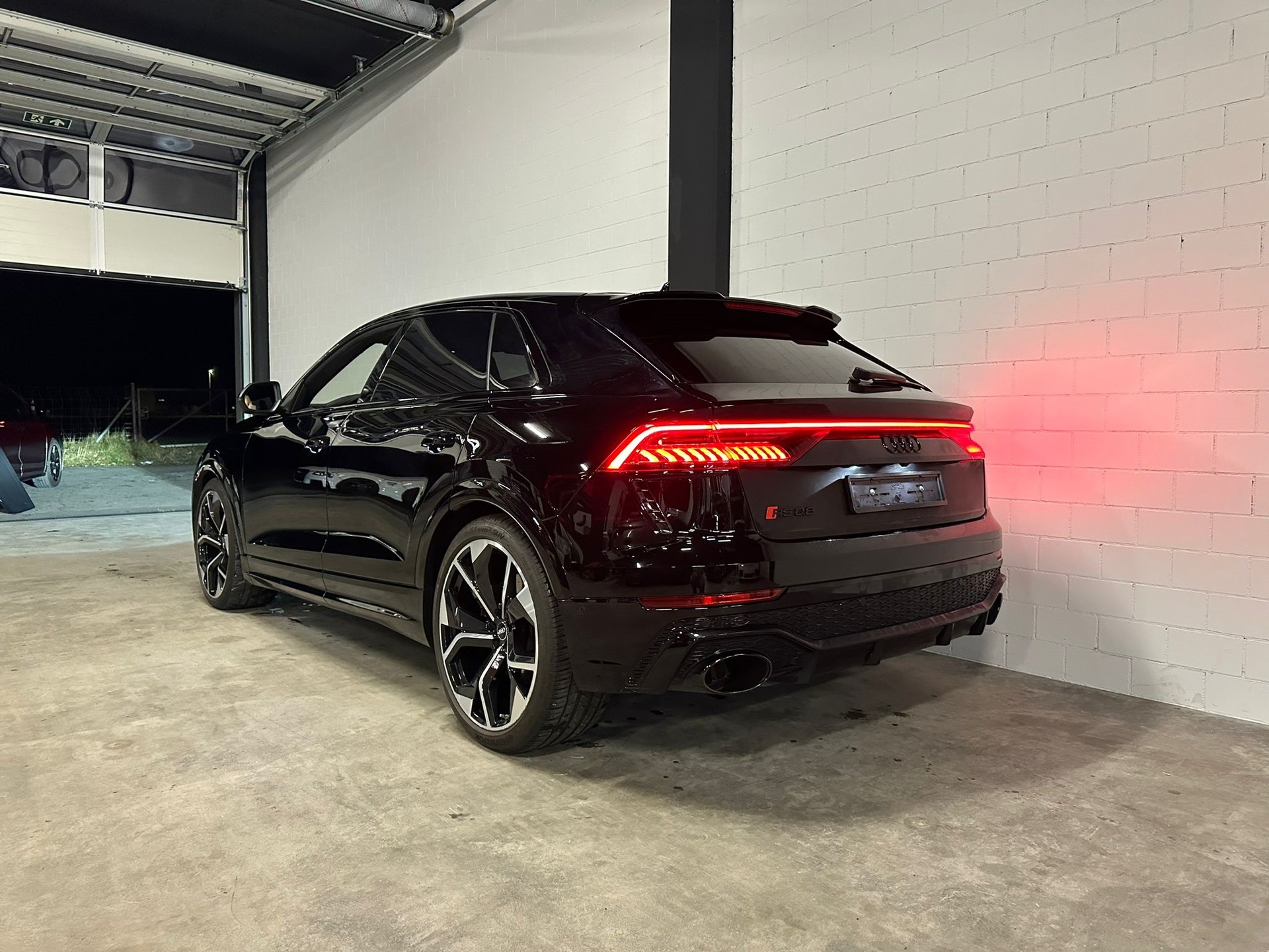 AUDI RSQ8 quattro tiptronic Traumausstattung-image-3