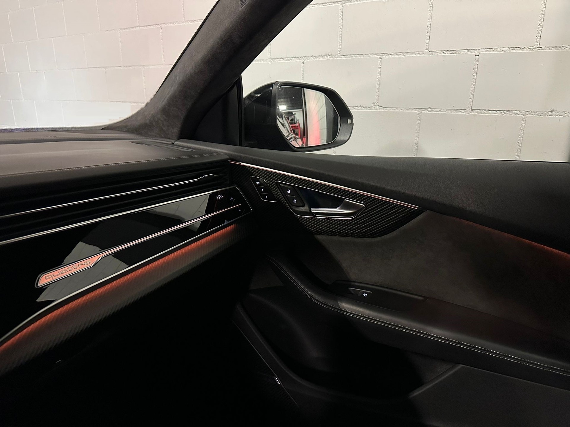 AUDI RSQ8 quattro tiptronic Traumausstattung-image-6