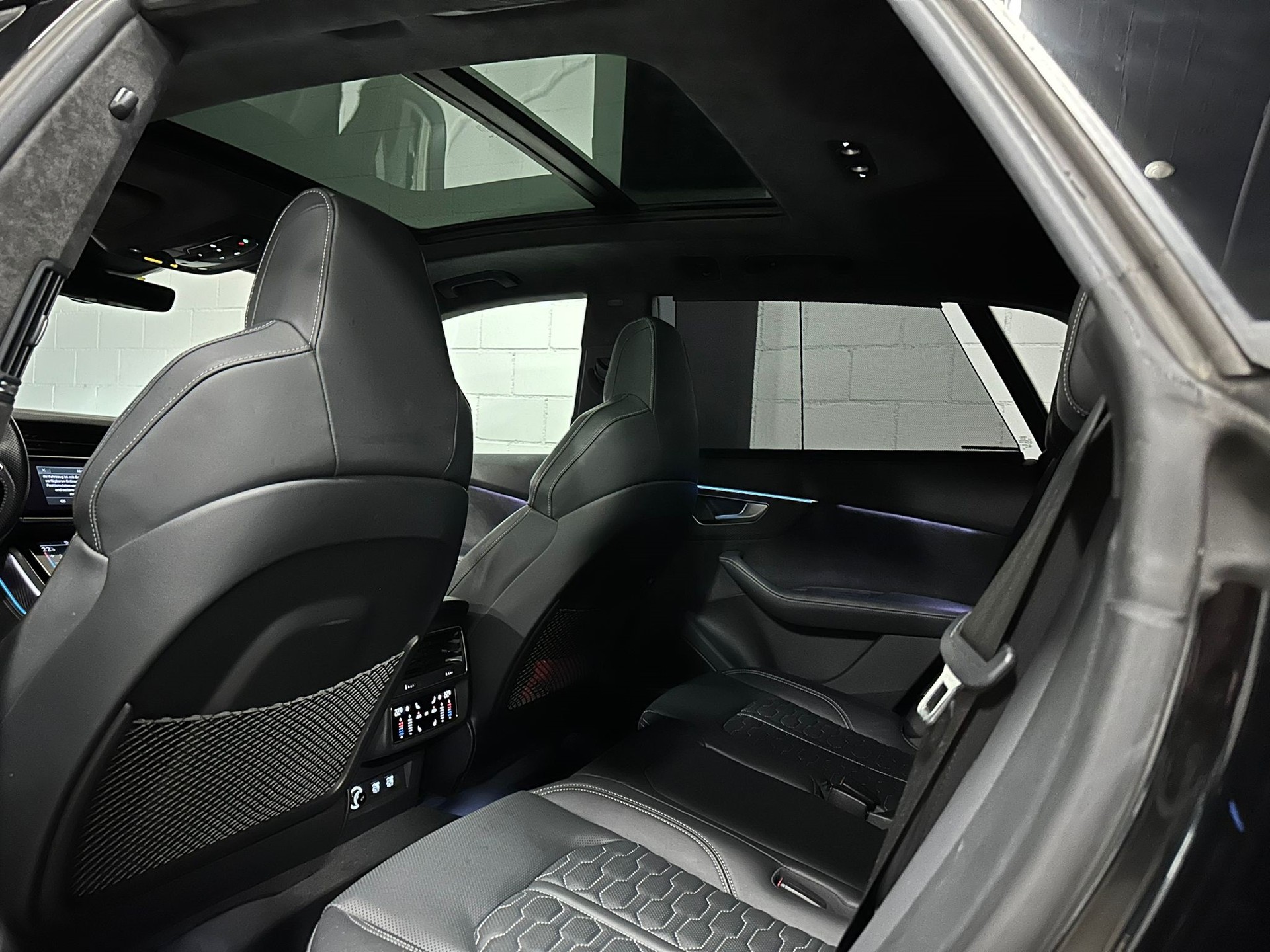 AUDI RSQ8 quattro tiptronic Traumausstattung-image-7