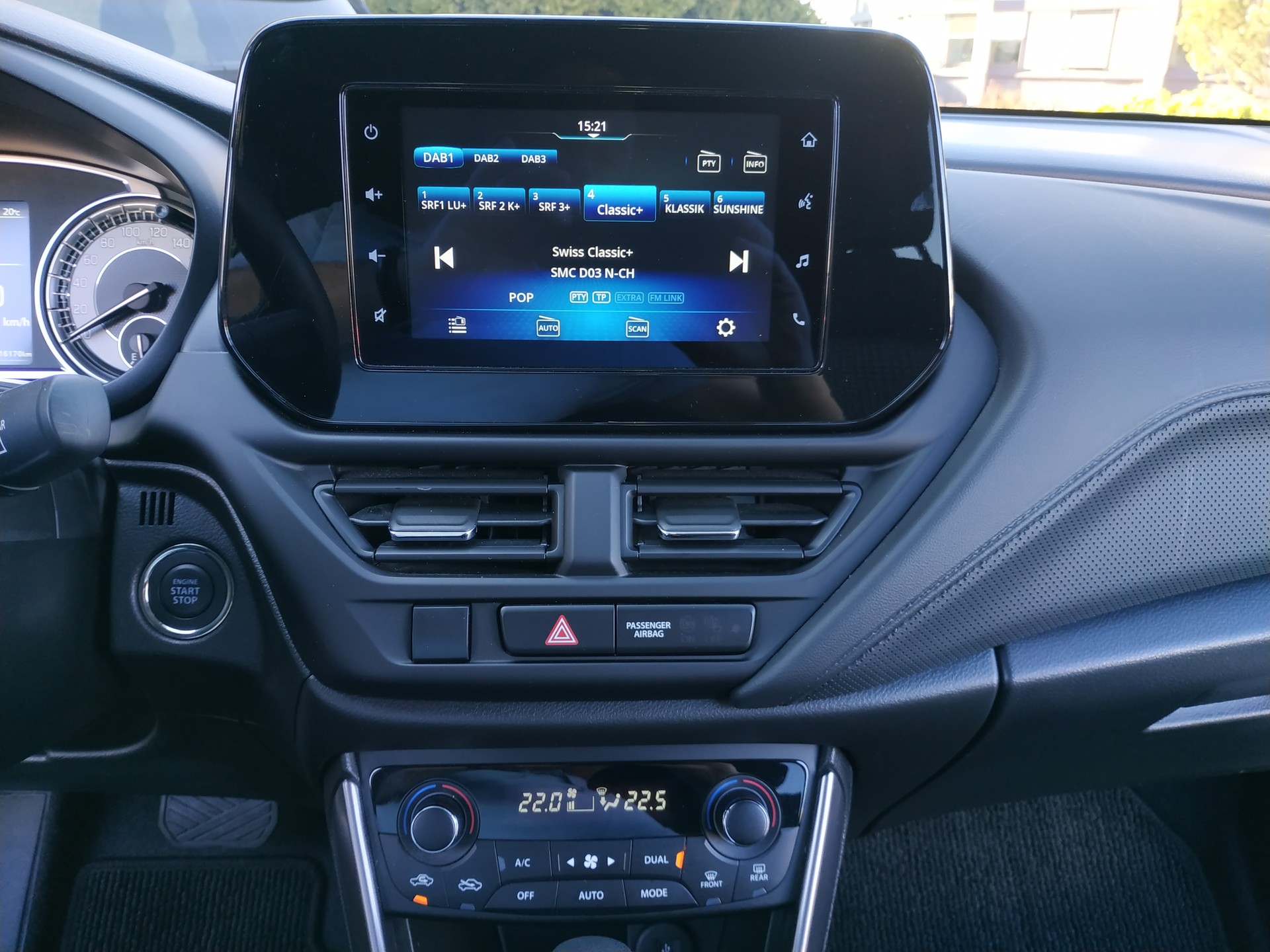 SUZUKI S-Cross 1.5 Compact+ Hybrid-image-17