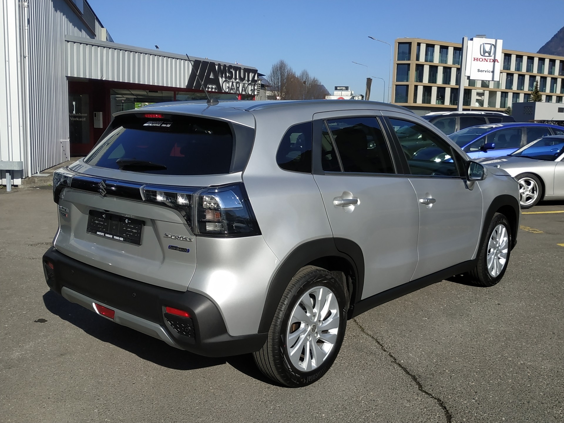 SUZUKI S-Cross 1.5 Compact+ Hybrid-image-6