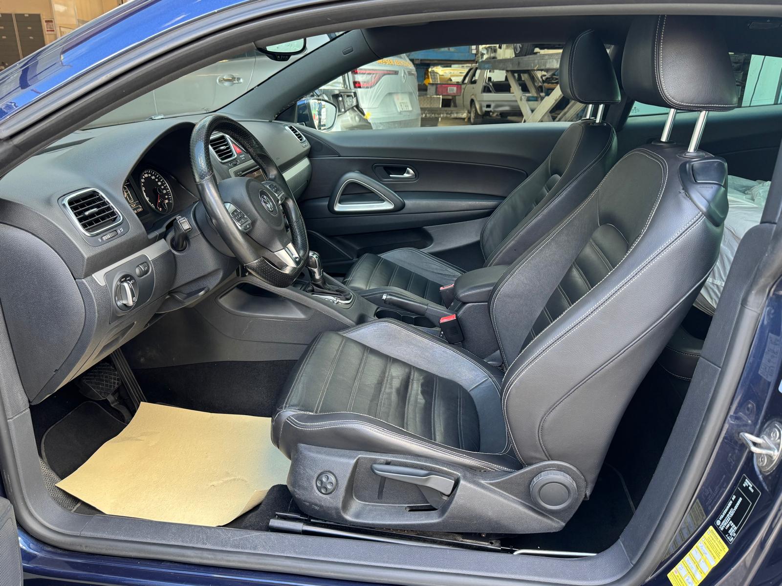 VW Scirocco 2.0 TSI Team DSG-image-8