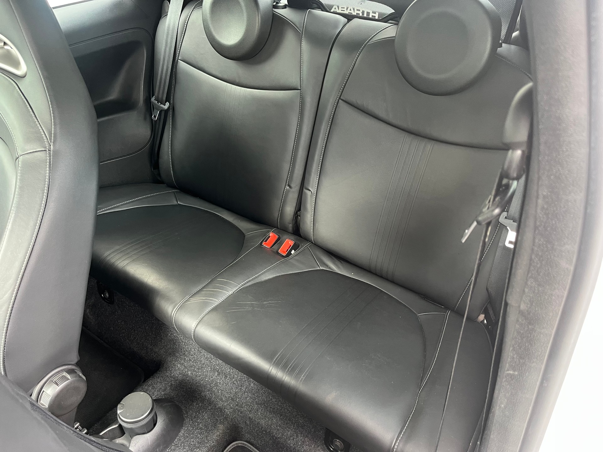 FIAT 500C 1.4 16V Turbo Abarth-image-16