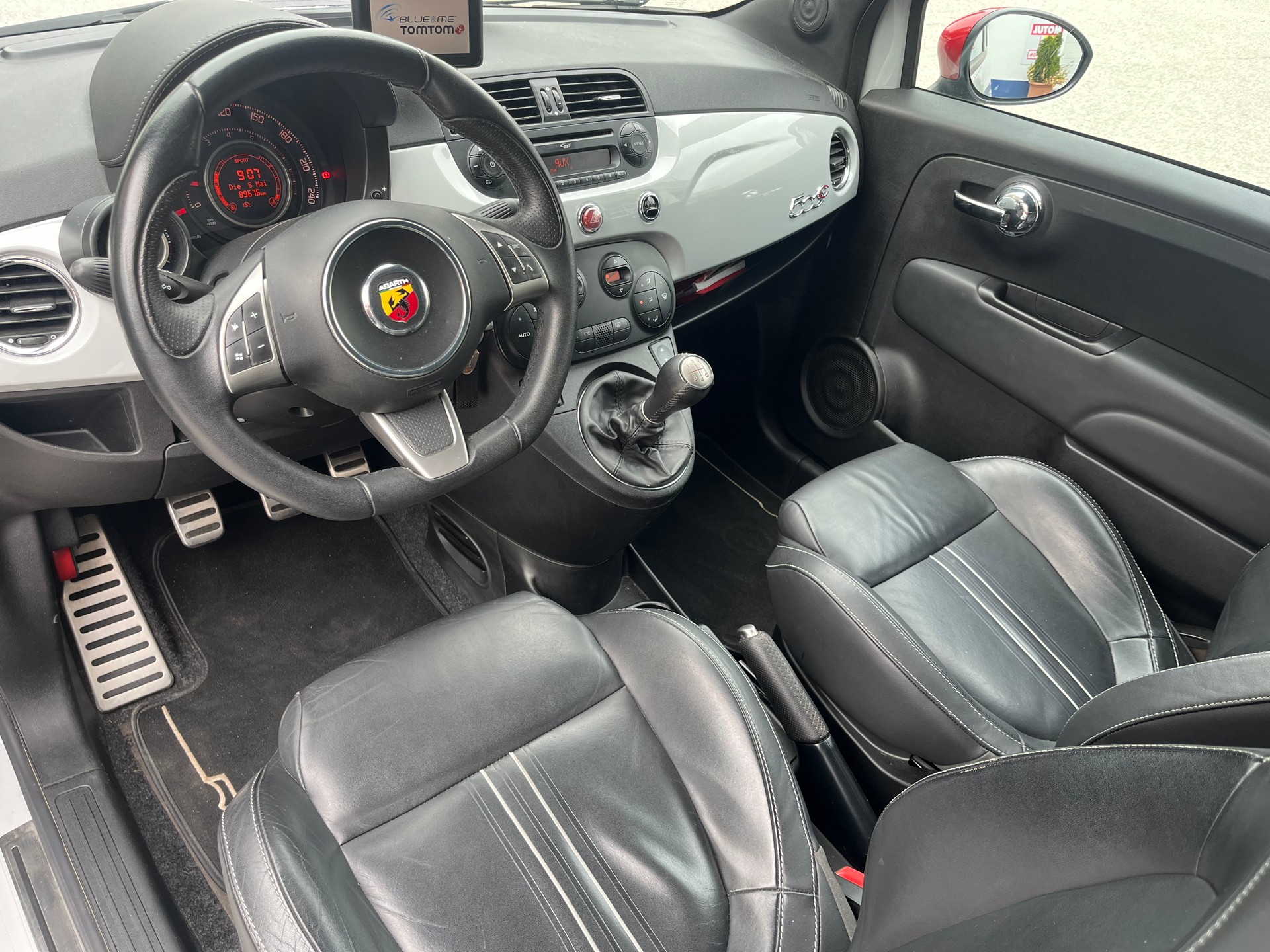 FIAT 500C 1.4 16V Turbo Abarth-image-6