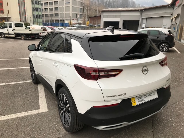 OPEL Grandland X 1.6 Hybrid4 Excellence Automatik-image-4