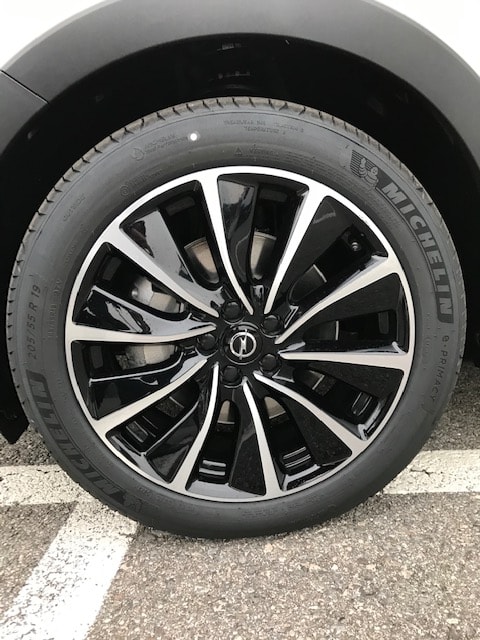 OPEL Grandland X 1.6 Hybrid4 Excellence Automatik-image-8