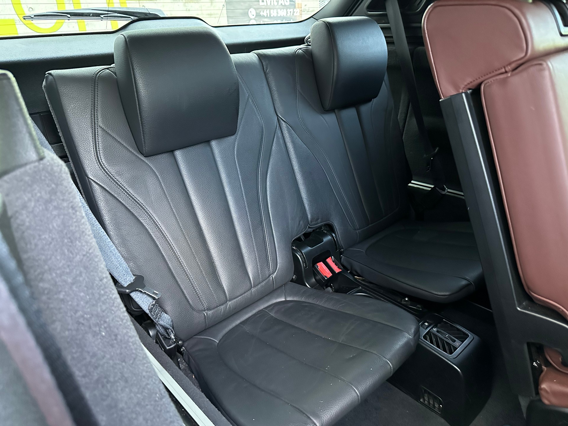 BMW X5 xDrive M50d Steptronic-image-14