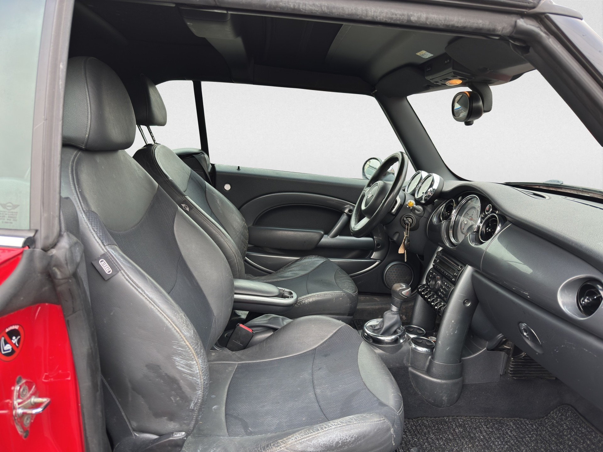 MINI Cooper S Cabriolet-image-8