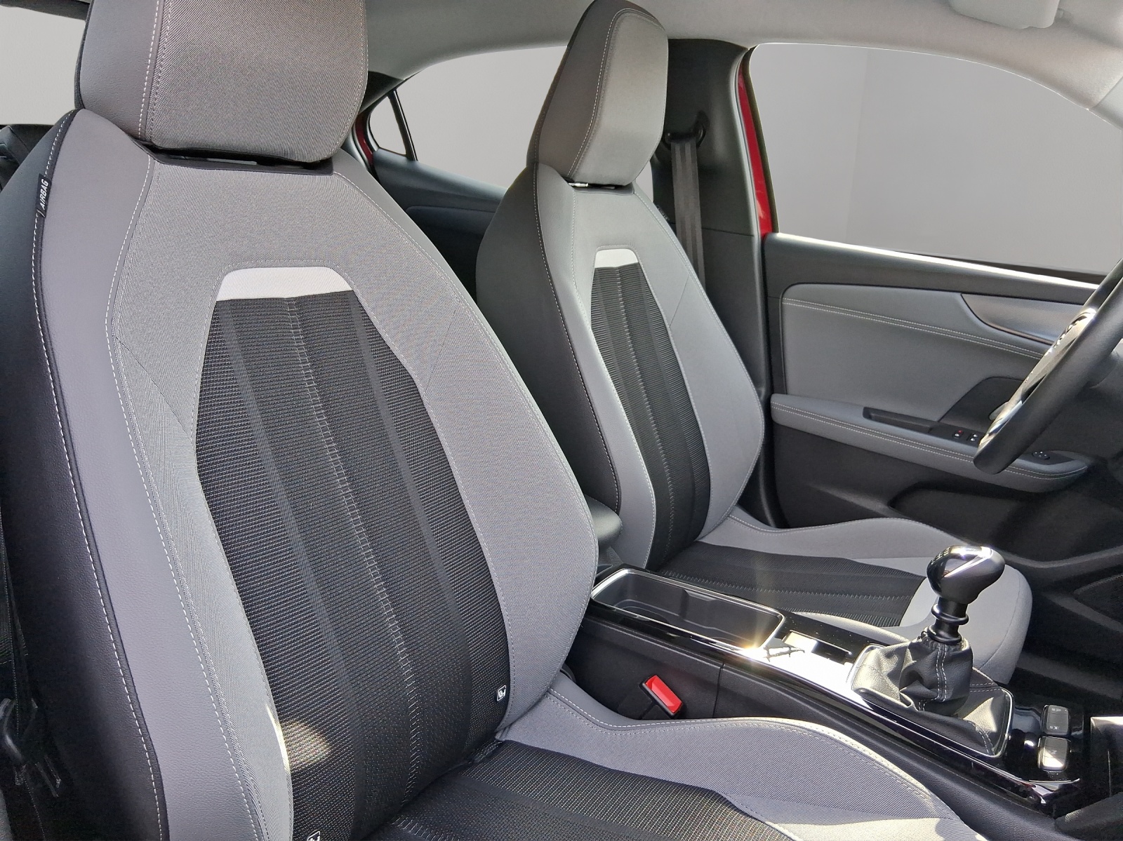 OPEL Mokka 1.2 Direct Injection Turbo Elegance-image-17
