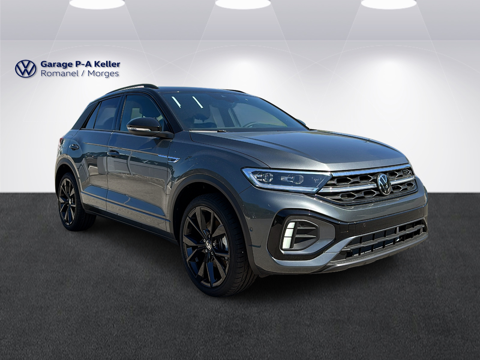 VW T-Roc 2.0 TSI R-Line DSG 4Motion-image-2
