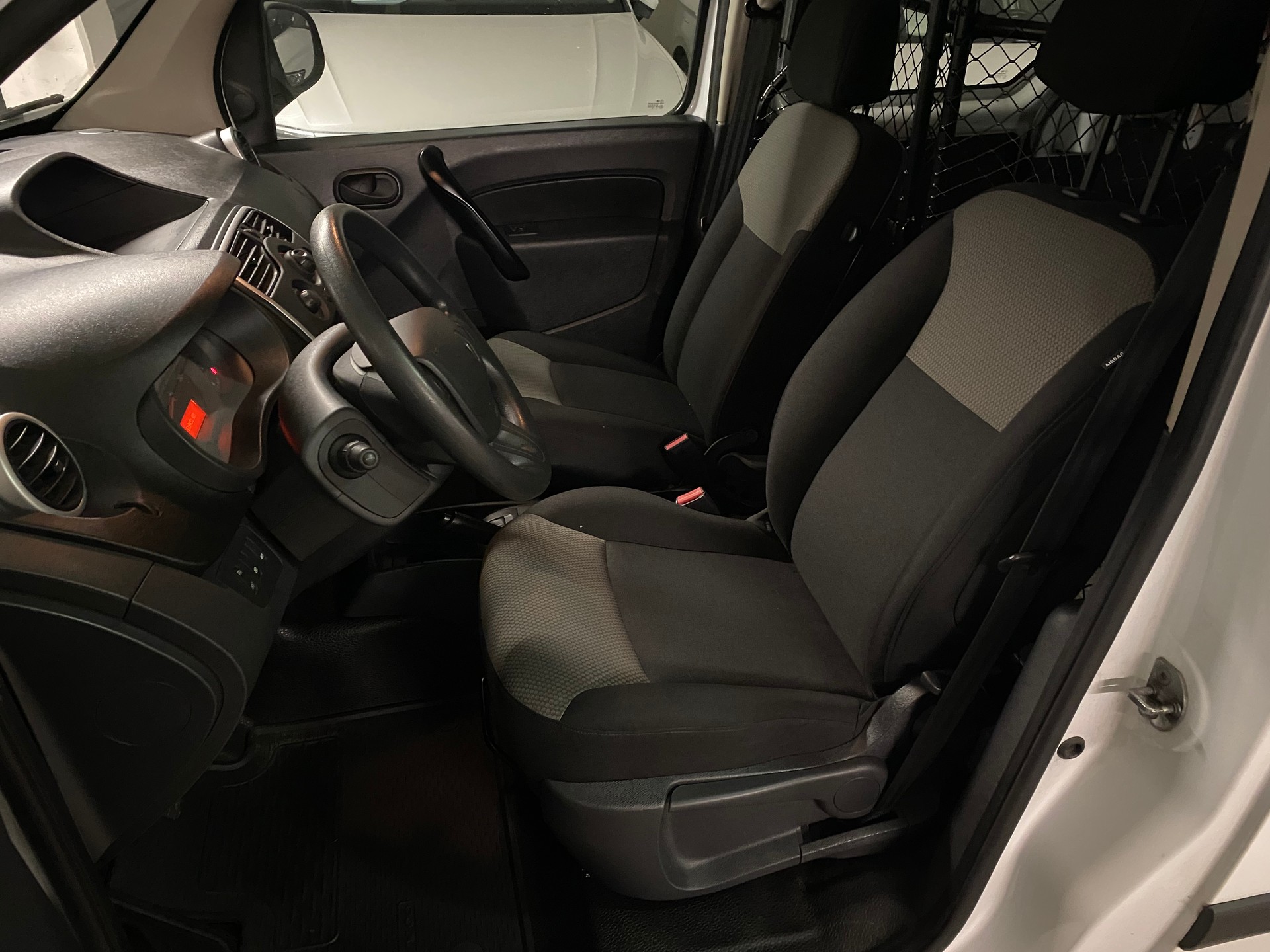 RENAULT Kangoo Maxi dCi 95 ENERGY Business 2 Pl./2 pl.-image-10