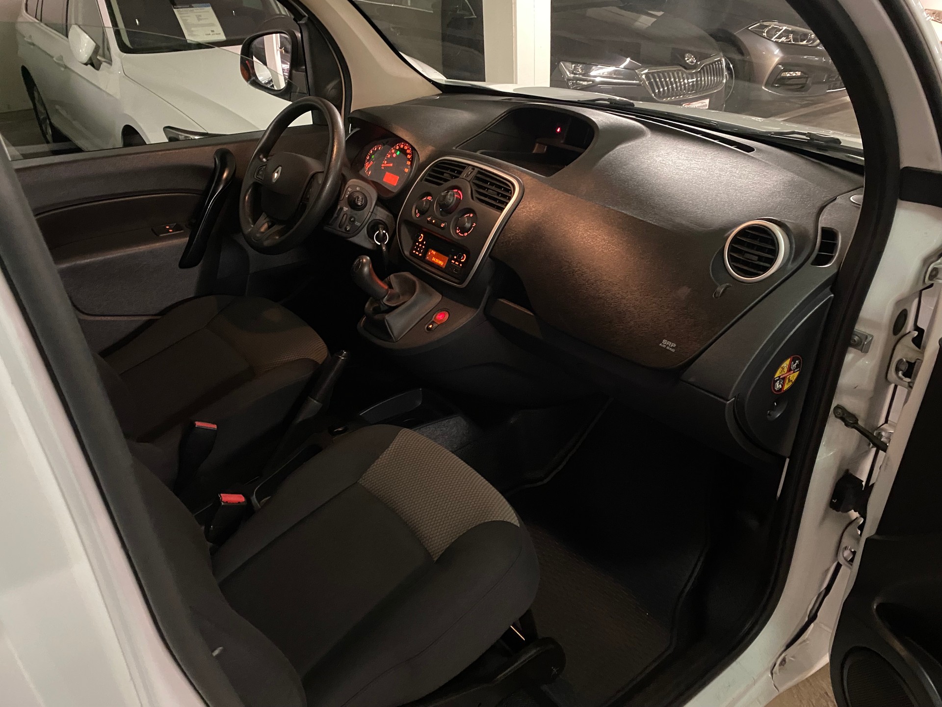 RENAULT Kangoo Maxi dCi 95 ENERGY Business 2 Pl./2 pl.-image-11