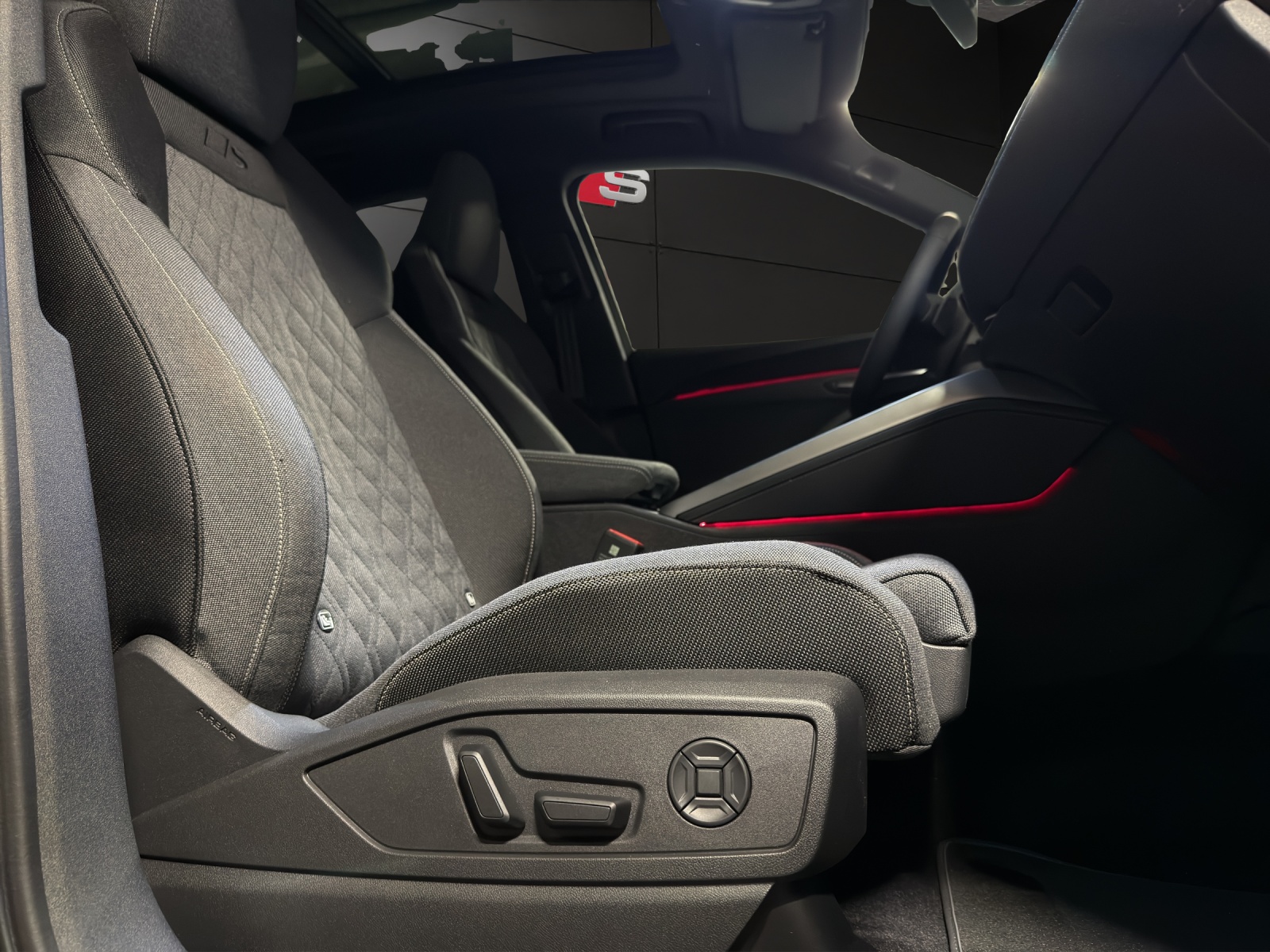 AUDI Q5 TFSI quatto 150 kW S-tronic-image-14