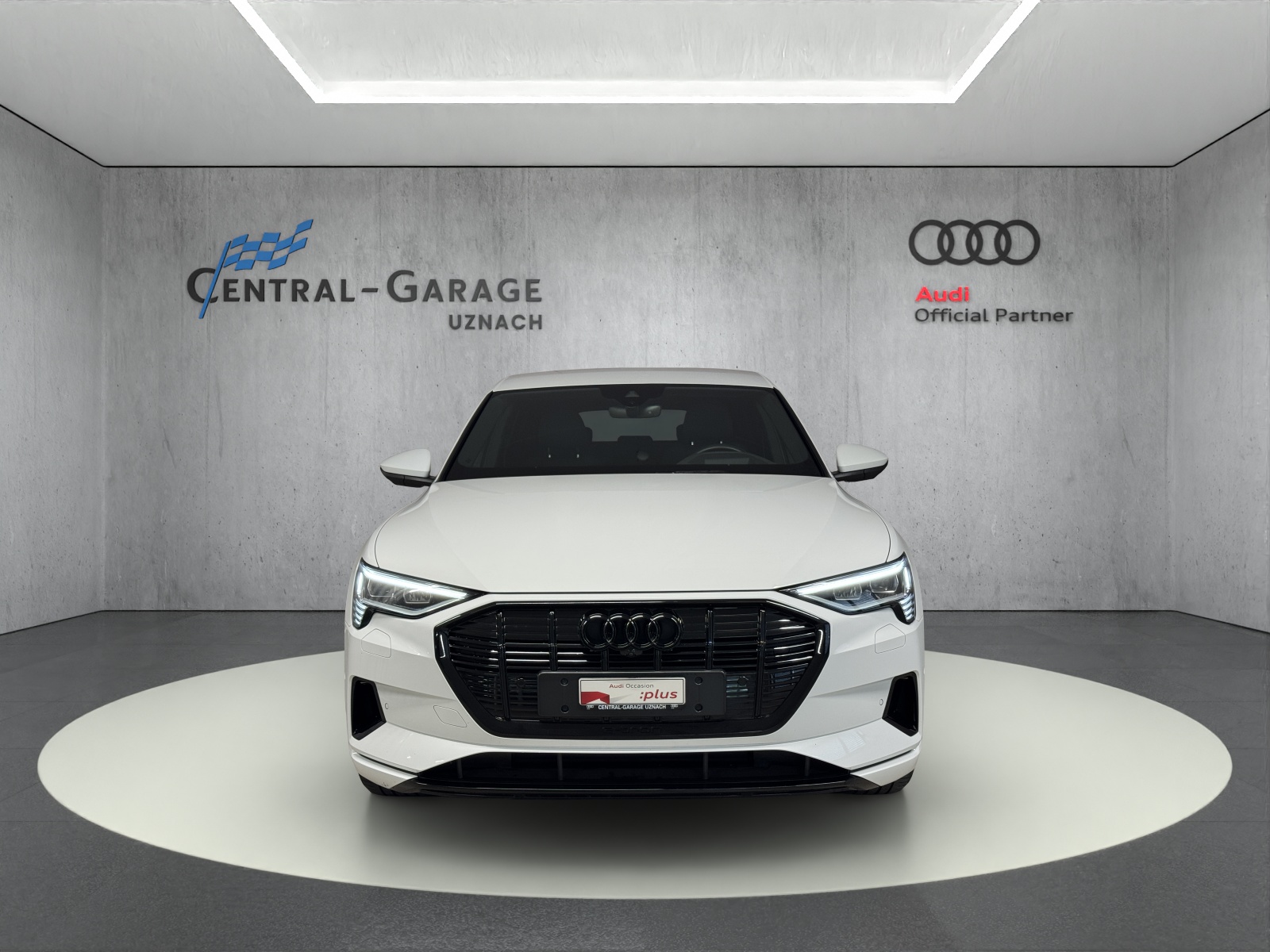 AUDI e-tron 50 Sportback Advanced quattro-image-1