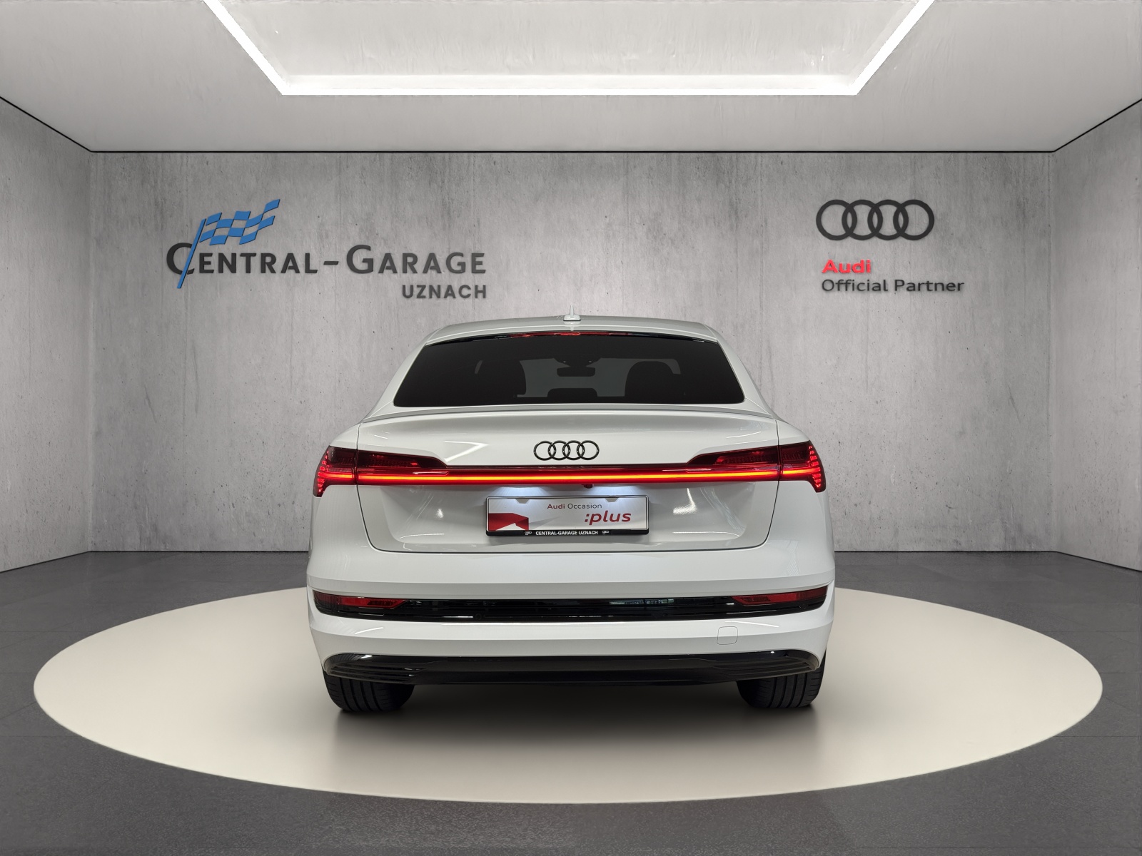 AUDI e-tron 50 Sportback Advanced quattro-image-3