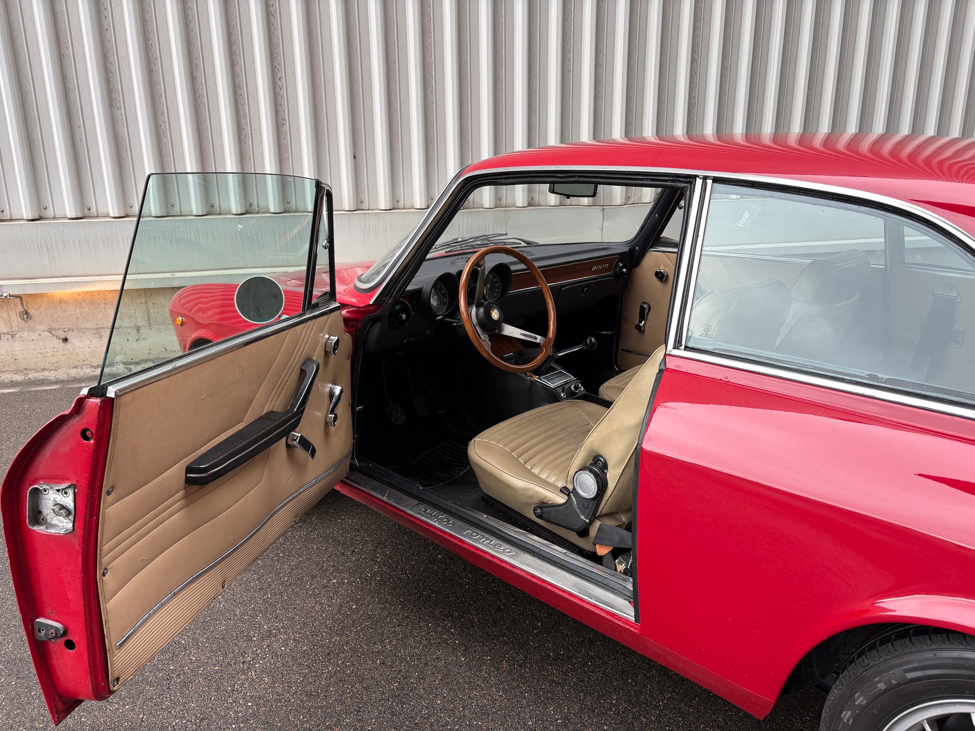 ALFA ROMEO GTV 2000-image-3