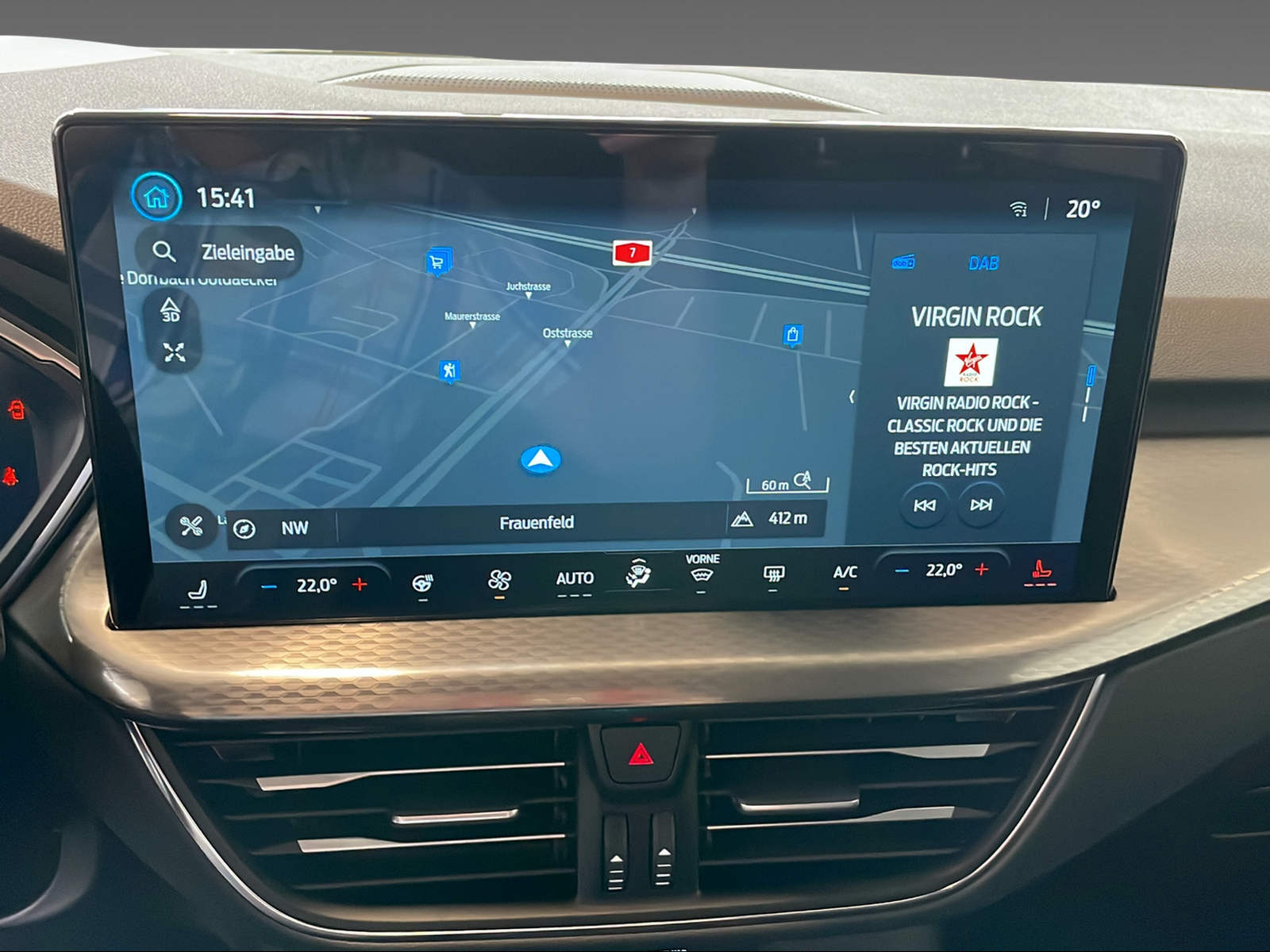 FORD Kuga 2.5 Hybrid Titanium 4x4-image-8