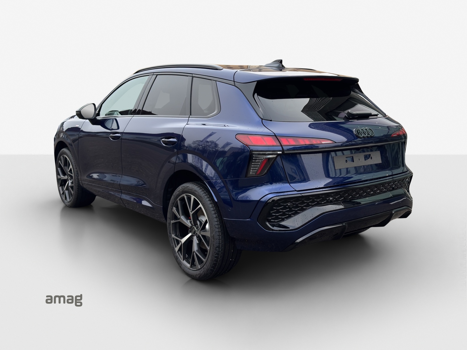 AUDI Q3 SUV 110 kW TFSI S tronic-image-13