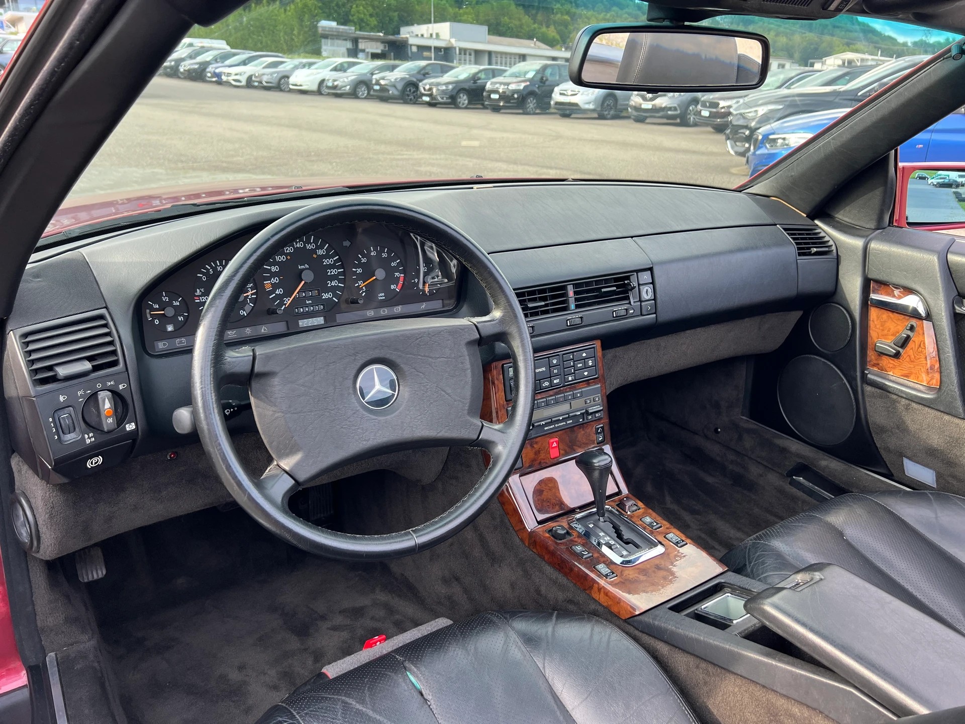 MERCEDES-BENZ SL 300-image-11