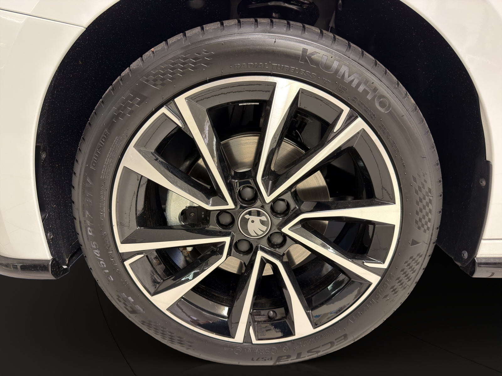 SKODA Fabia 1.0 TSI Monte Carlo DSG-image-3