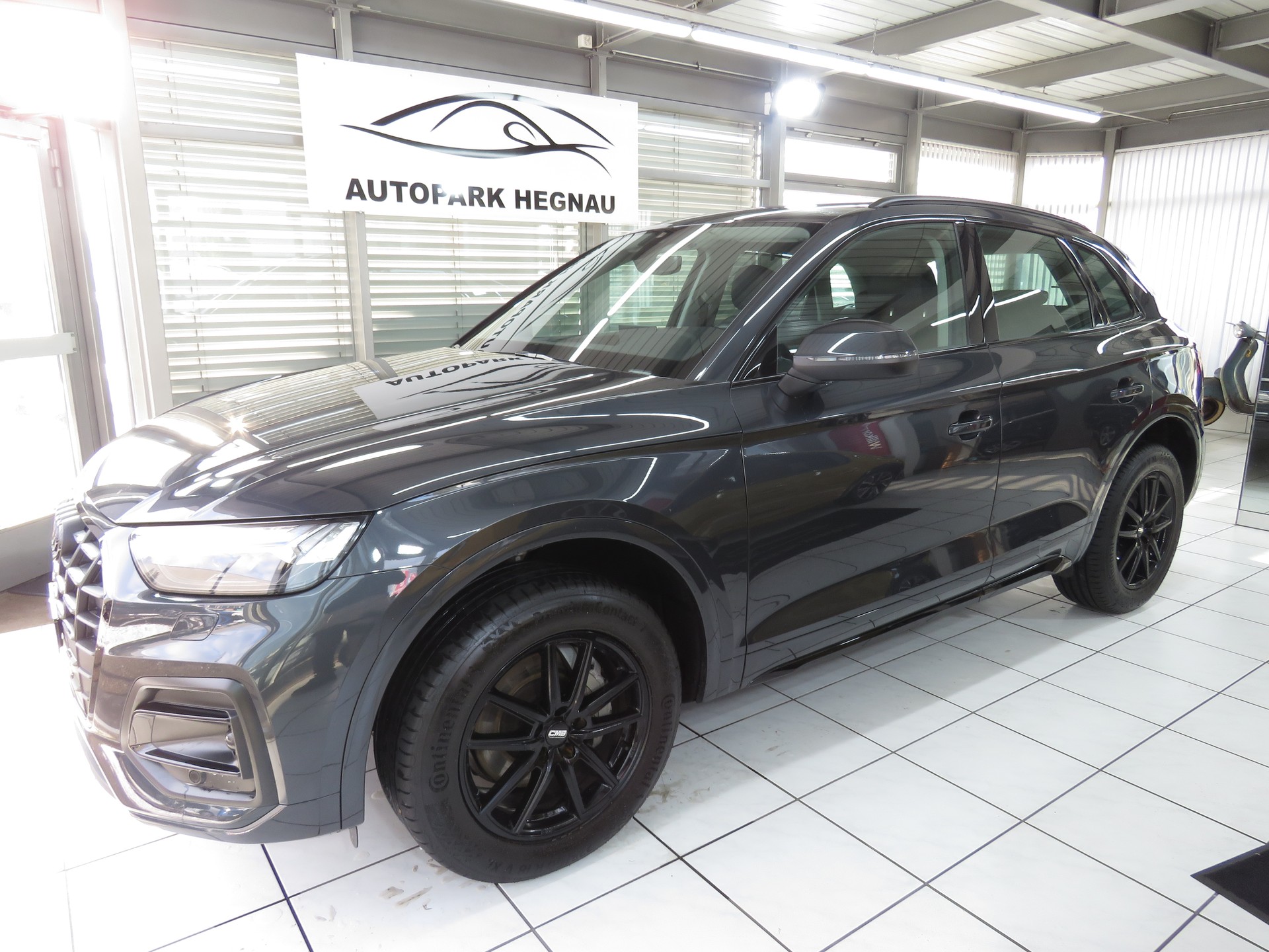 AUDI Q5 40 TDI advanced Quattro S-tronic (Automat)-image-0