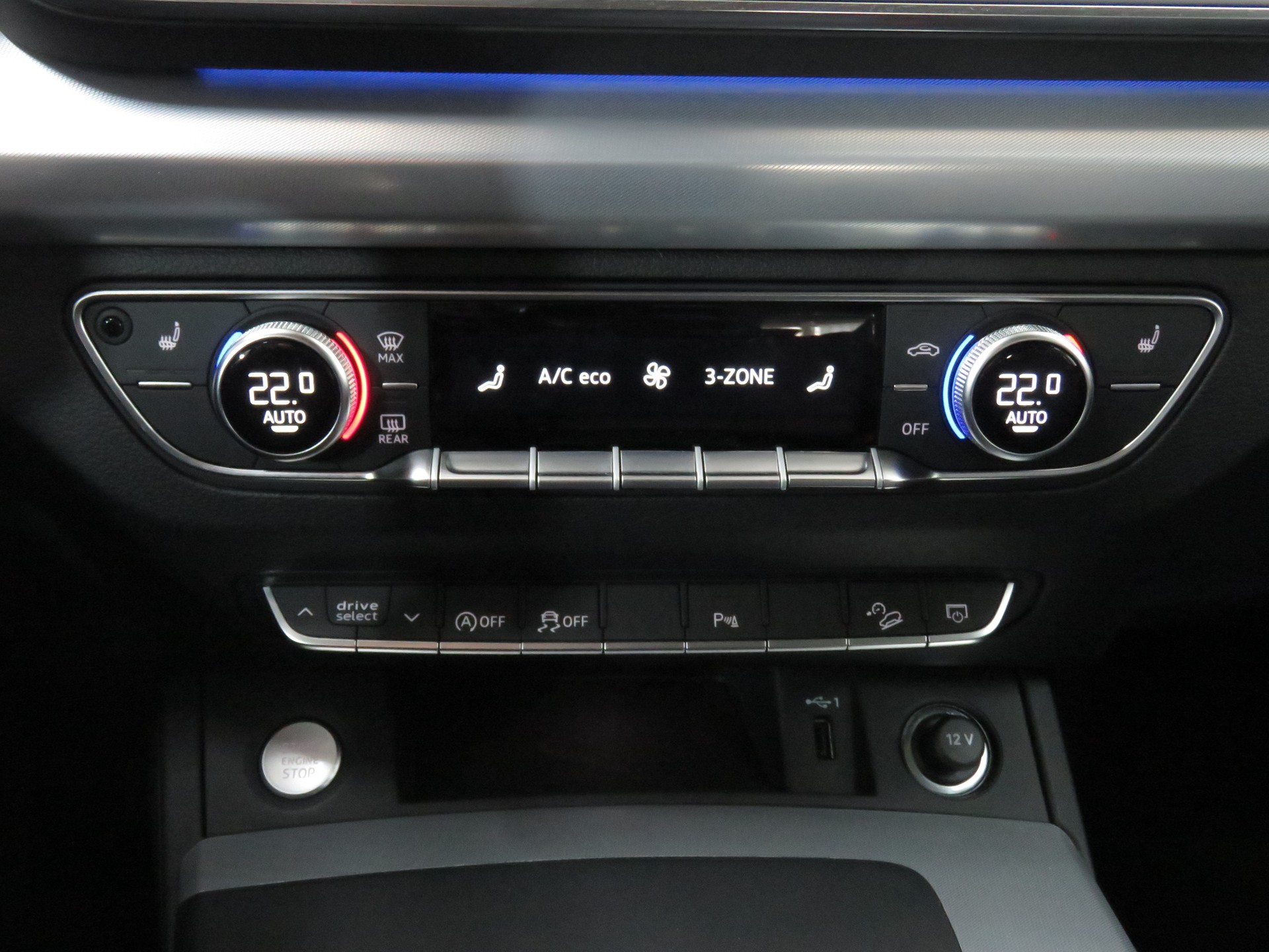 AUDI Q5 40 TDI advanced Quattro S-tronic (Automat)-image-18