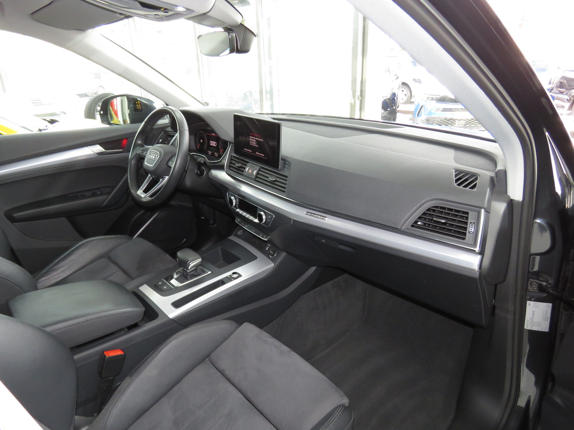 AUDI Q5 40 TDI advanced Quattro S-tronic (Automat)-image-10