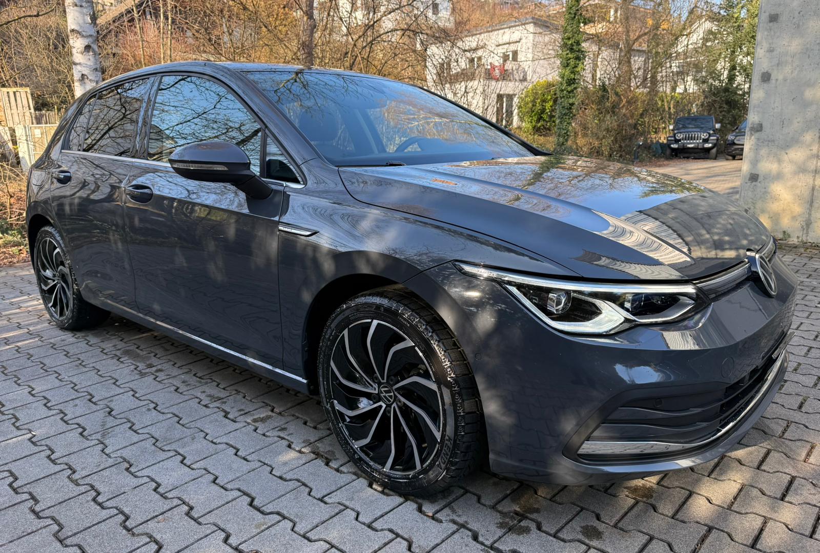 VW Golf 1.5 eTSI mHEV ACT Style DSG-image-6