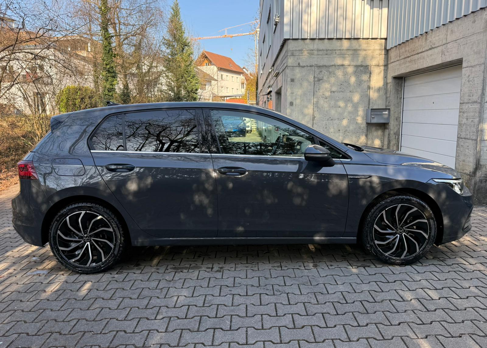 VW Golf 1.5 eTSI mHEV ACT Style DSG-image-5