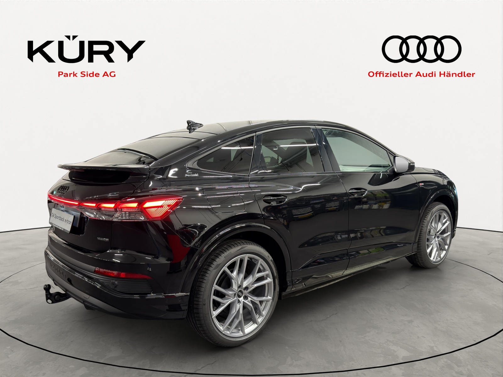 AUDI Q4 Sportback 45 e-tron quattro Edition Swiss-Ski-image-3